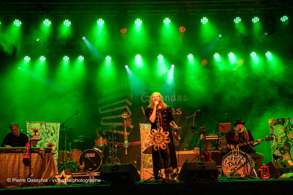 photo, photographie, artiste, spectacle,artistphtoto.ca, vidéo, scène, Fils du Diable, chanteur